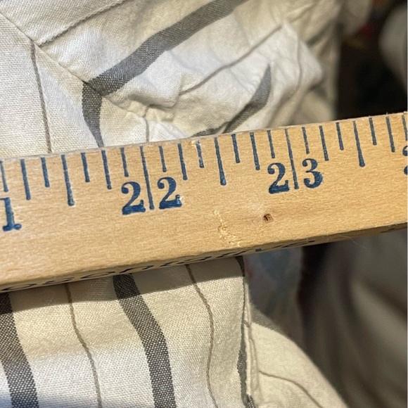 Iridium Striped Button Front  Top White Gray Stripe S - Picture 11 of 12